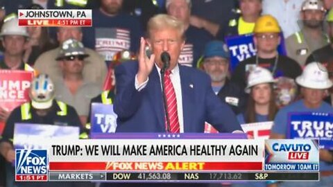 Trump Crowd Cheers When He Proposes Blatantly Unconstitutional Prison Sentences for Flag Burners