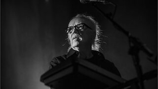 Halloween Director John Carpenter May Return To Directing