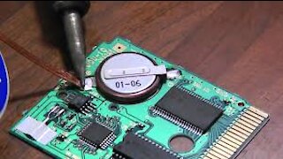 How to change the battery in a Game Boy Game