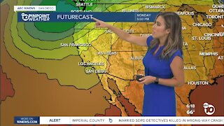 ABC 10News PinPoint Weather With Weather Anchor Vanessa Paz