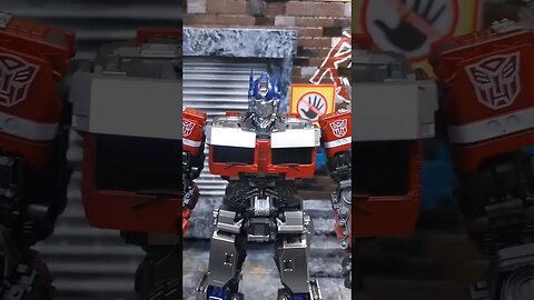 [Transformers] Optimus Prime - YoloPart - Stop Motion - Posing #stopmotion #optimusprime #shorts