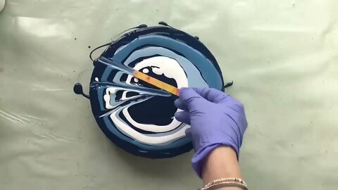 Step by step EYE acrylic pour painting-10