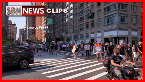 Protest Against Mandatory Vaccines and Vaccine Passes in New York City. - 3653