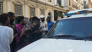 SOUTH AFRICA - Cape Town - Refugees removed from outside Central Methodist Mission (Video) (hiF)