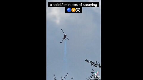 🦟 ☣️ 🇺🇲 Florida woman got footage of helicopter spraying mysterious blue chemical over her home!