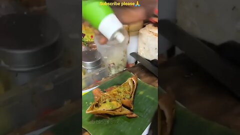 samosa देखो 😱😱#viral #blogs #shortsfeed #youtubeshorts #funny #foodshorts #streetfood #shorts