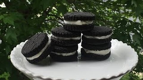 Homemade Oreo Cookies