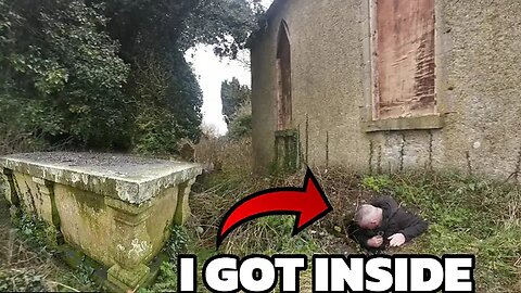 "AN ABANDONED GRAVEYARD & CRYPT: What I Found Will SHOCK YOU!" (18Feb2024) Grave Visitations