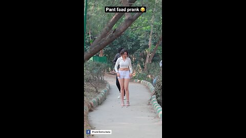 Pant Faad Prank 🤣