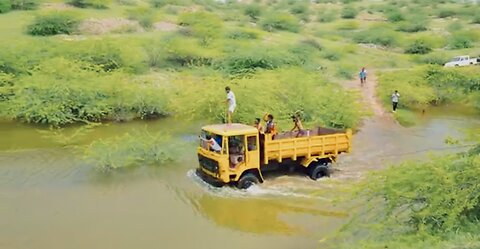 Driving Truck Underwater Challenge