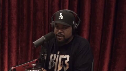 Ice Cube & Joe Rogan | General Flynn Reacts | "I'm Hoping People Wake Up Enough to Slow It Down. They Want CBDC, They Want Everybody On a Social Credit Score System & They'll Probably Connect It to Some Sort of Vaccine App." -