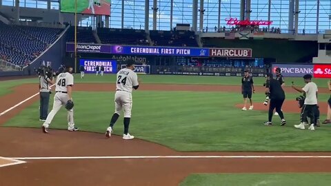 Max Verstappen and Checo Perez playing Bassebal | throw out the first pitch at the Marlins #Miamigp