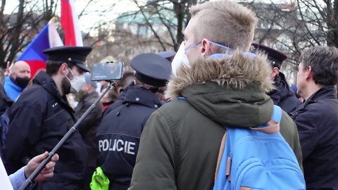 Provokace na demonstraci HON 06. 12. 2020- Palackého namesti