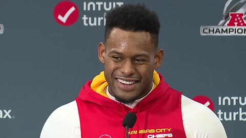 Chiefs WR JuJu Smith-Schuster at podium before career game #10 against Cincinnati