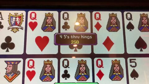 4 QUEENS FINALLY! #VideoPoker