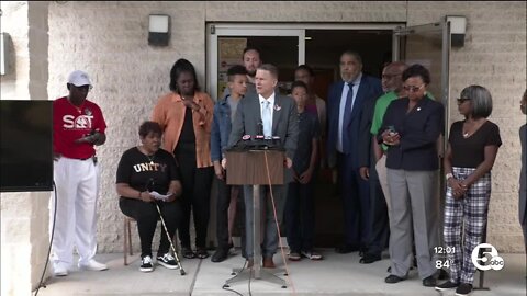 Jayland Walker's family, attorneys call for Department of Justice to take over investigation