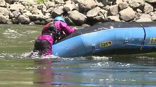 Bear Valley raft guides conduct swift water rescue training