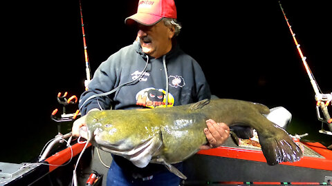 Catfishing on the Tennesse River