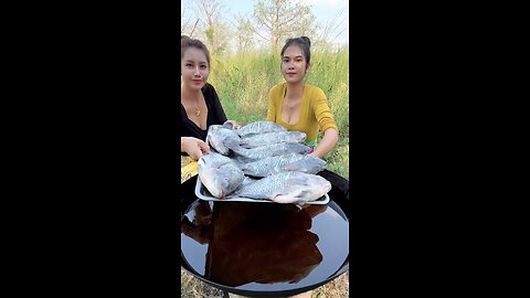 Cooking fried fish with vegetable recipe and eat(720P_HD)