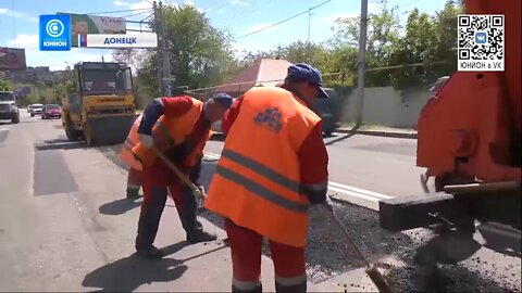 Roads are being repaired even during shelling in Donetsk