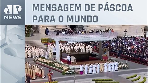 Papa dá sua bênção ao mundo na tradicional missa de Domingo de Páscoa