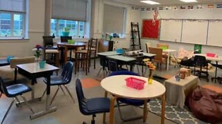 Teacher revolutionizes classroom design by removing desks