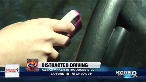 Arizona lawmaker introduces statewide bill requiring hands-free devices behind the wheel