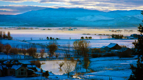 Sierra Nevada sunrise. Winter time-lapse