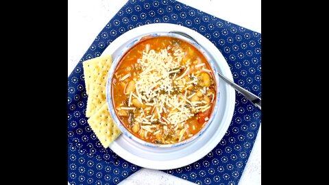 LOW CARB BEEF KALE AND CANNELLINI BEAN SOUP IN AN INSTANT POT