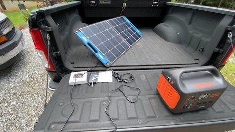 Review Jackery 1000 and Xtar solar Panel