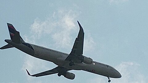 Airbus A321 PT-XPA vindo de Guarulhos para Fortaleza