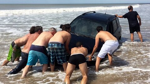 Idiots at the Beach #funny #comedy #fails