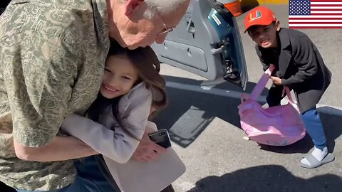 FINALLY MEETING GREAT GRANDPA FOR THE FIRST TIME!! FLYING INTO SEATTLE!