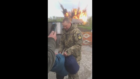 🇺🇦Graphic War18+🔥Battle Footage Fighter Home for Supplies - Run to Bunker Ukraine Armed Forces(ZSU)