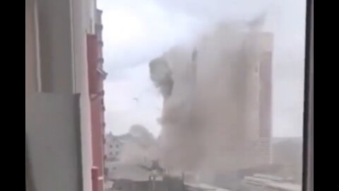 Destruction of a high-rise building in the Kyiv region, Irpen