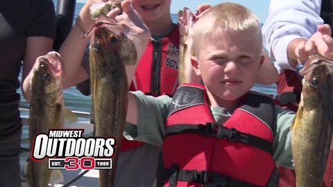 MidWest Outdoors TV show #1572 - Lake of the Woods Family Fun with the Arnesens.