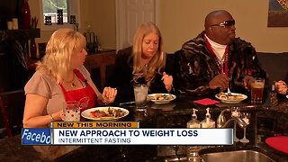 Intermittent fasting: The pros and cons behind the latest diet trend