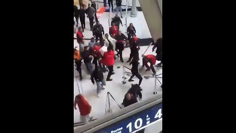 Paris Airport Turns Into Chaotic Riot As Migrants Attack Agents Trying To Deport One Of Their Own