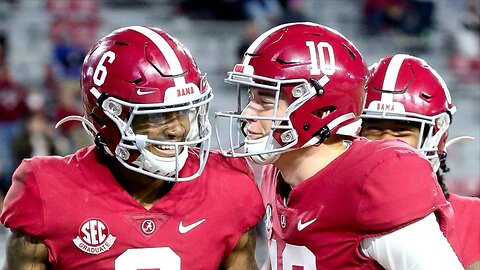 66 days until Alabama Football 🐘🔥 Mac Jones to DeVonta Smith for a 66-Yard Touchdown vs Auburn 🤩🔥