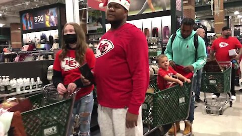 KC Chiefs and Dick's Sporting Goods team up to grant holiday wishes