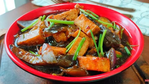 Tasty And Spicy Eggplant Tofu