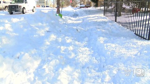 Snowstorm wallops Omaha, surrounding areas