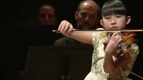 CHLOE CHUA / Menuhin Competition 2018, Junior finals16