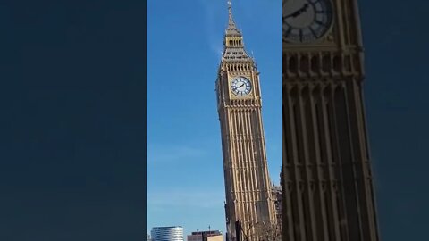 police presence out Parliament Westminster Albanian protest #metpolice