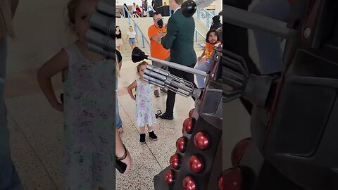 #GIRL VS #DALEK #DALEKHAL #TBCC #TBCC2022 #DOCTORWHO YouTube.com/TheLegendOfTheTravelingTARDIS