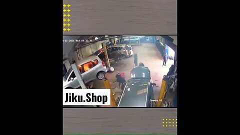 Mechanic didn’t even notice he was starting a whole entire car fire.