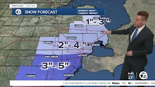 Metro Detroit forecast: Clouds, flurries this afternoon, accumulating snow tonight