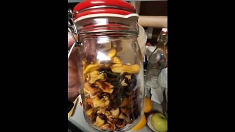 Dehydrating Peaches