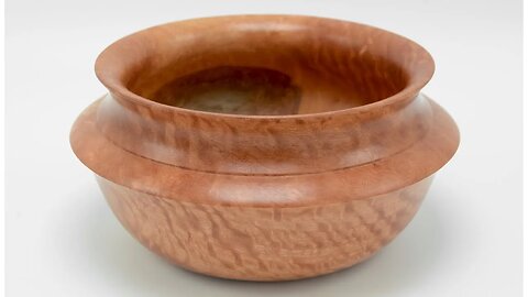 Woodturning: Hawaiian Saligna Bowl (aka Red Gum Eucalyptus)