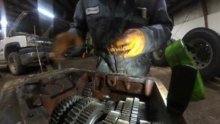 Eaton RTLO16913A Transmission rebuild pt 1